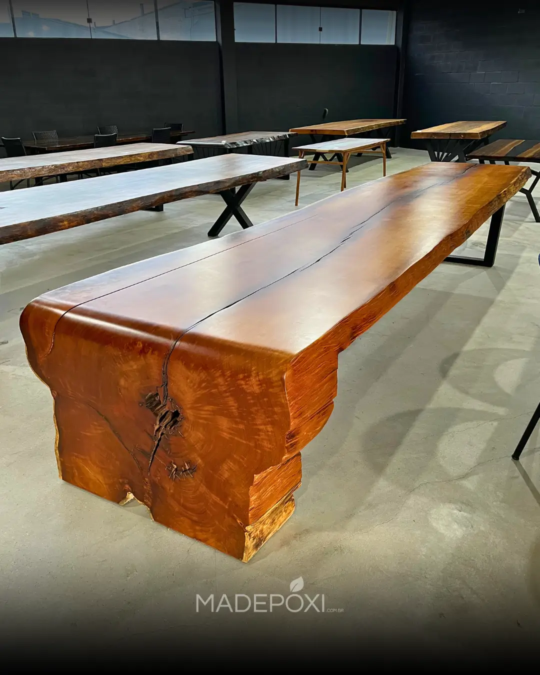 MESA CASCATA DE GARAPEIRA