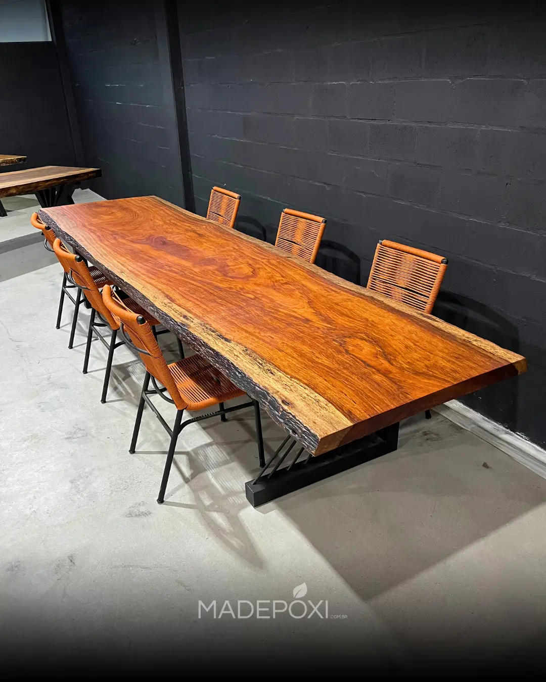 MESA PRANCHA GARAPEIRA 12 LUGARES